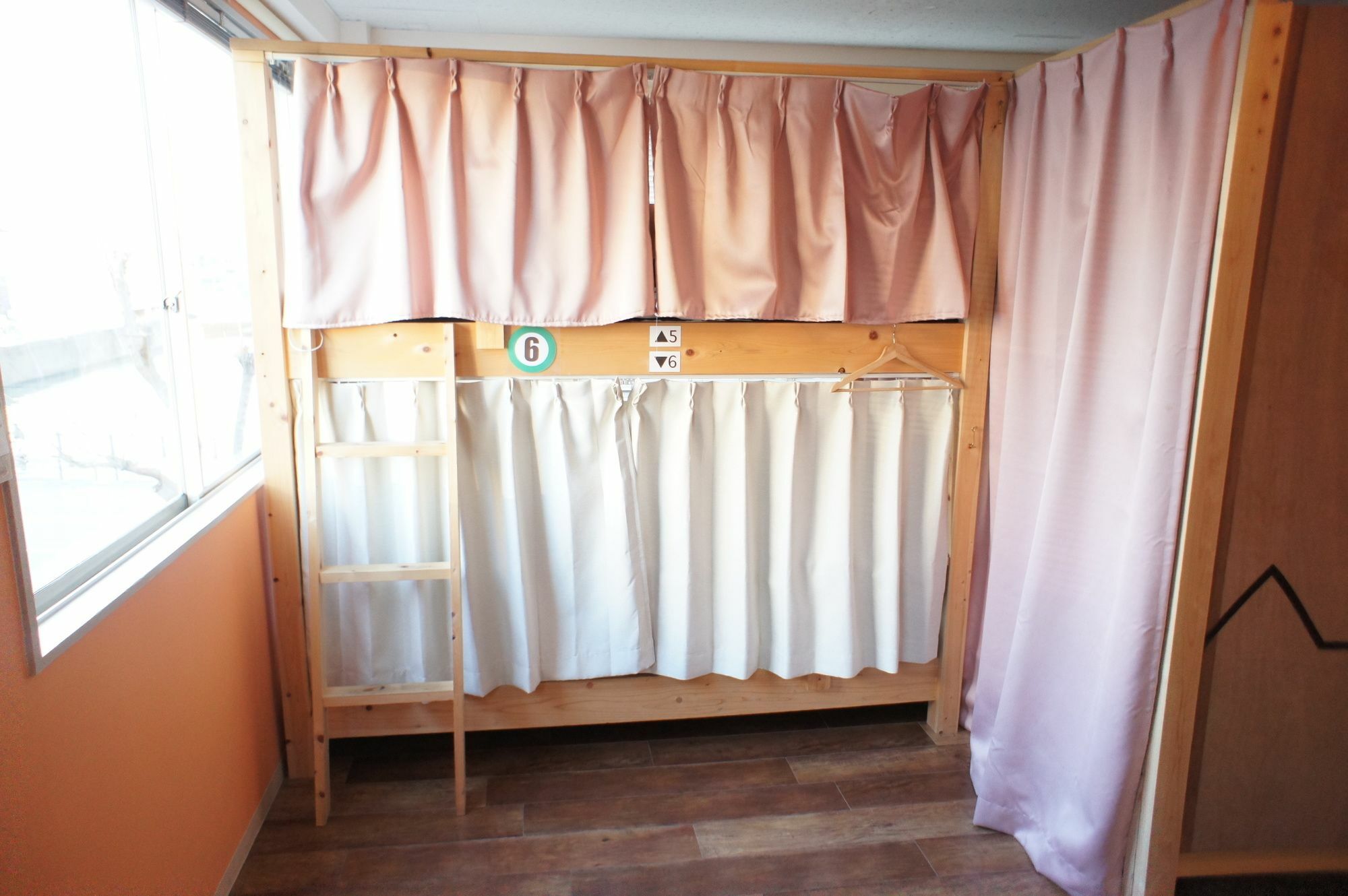 Guesthouse Sun Osaka Exterior photo